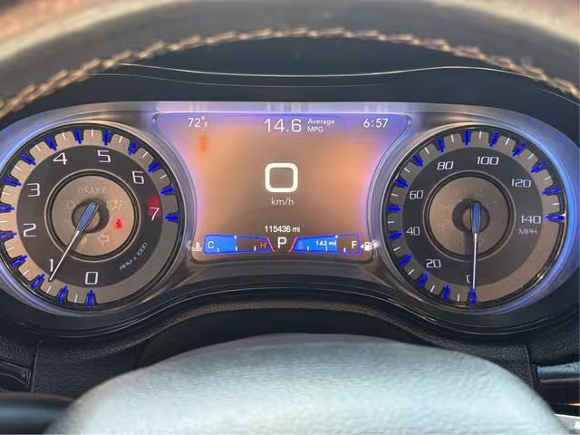 2019 Chrysler 300 - 2C3CCABG0KH654133 - Image #8