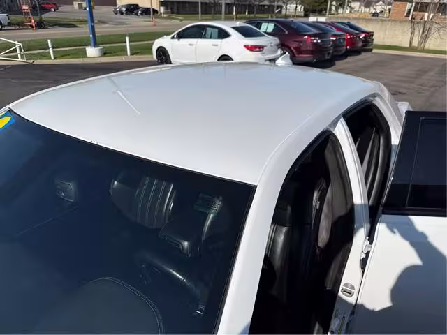 2019 Chrysler 300 - 2C3CCABG0KH654133 - Image #6