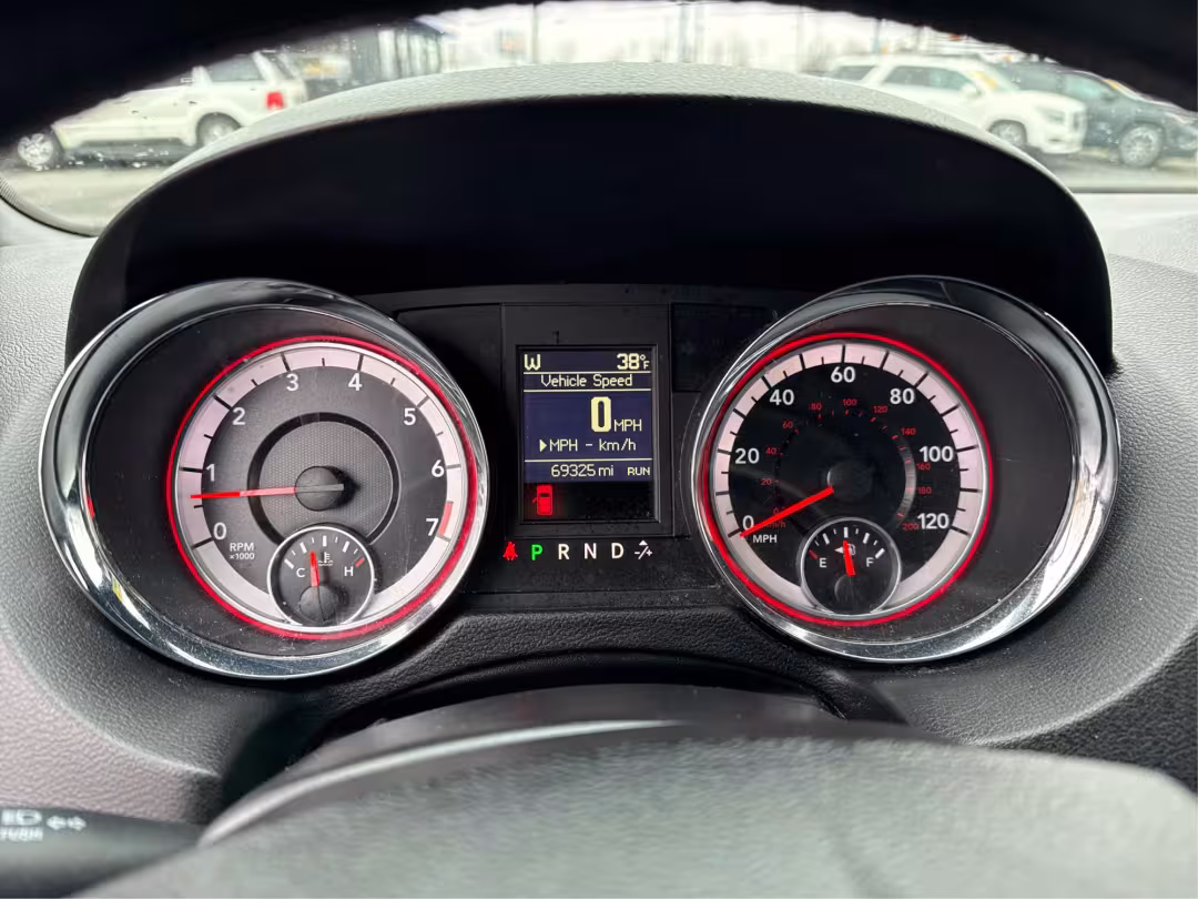 2019 Dodge Grand Caravan - 2C4RDGEG6KR694230 - Image #16