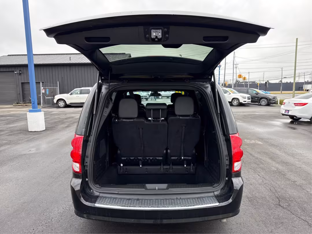 2019 Dodge Grand Caravan - 2C4RDGEG6KR694230 - Image #13